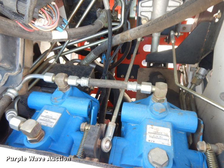 image for item HF9480 2006 Bobcat MT52  compact utility loader