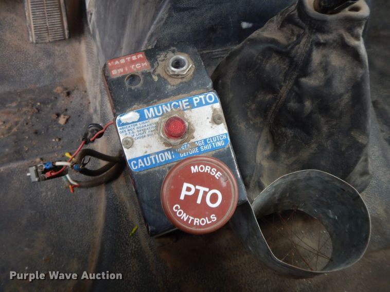 image for item HG9263 1992 Chevrolet Kodiak C6500  pressure digger truck