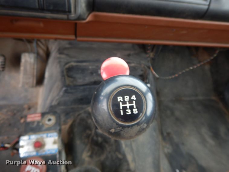 image for item HG9263 1992 Chevrolet Kodiak C6500  pressure digger truck