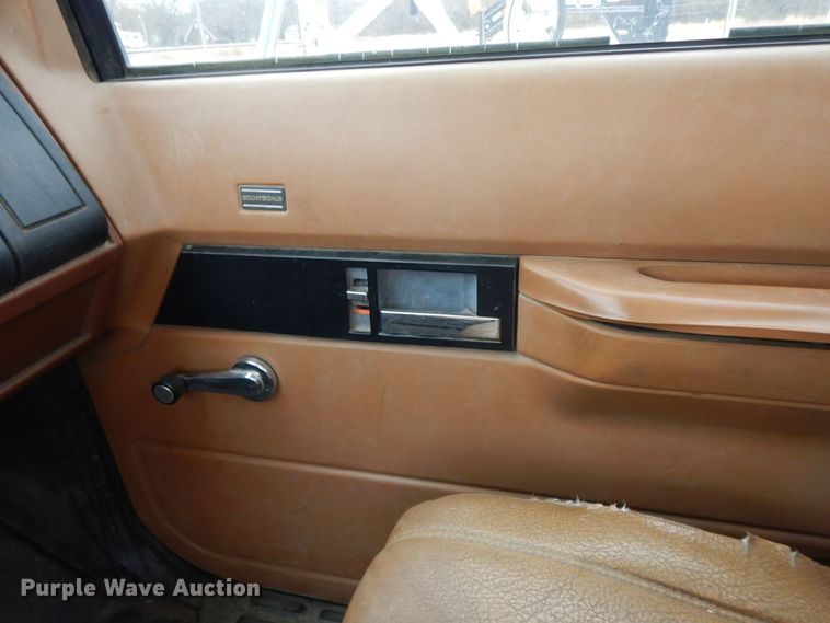 image for item HG9263 1992 Chevrolet Kodiak C6500  pressure digger truck