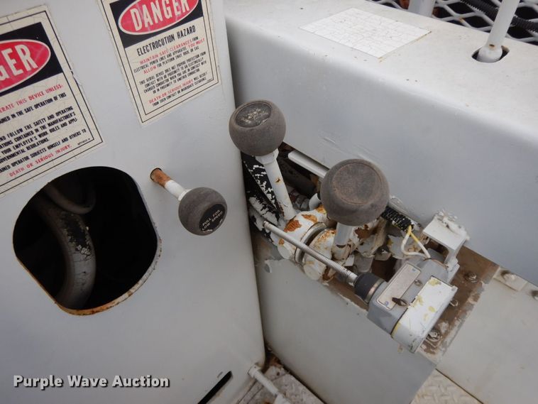 image for item HG9263 1992 Chevrolet Kodiak C6500  pressure digger truck