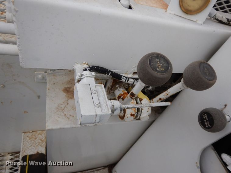 image for item HG9263 1992 Chevrolet Kodiak C6500  pressure digger truck