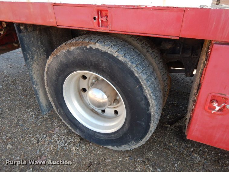 image for item HG9273 1992 International 2554  utility / service truck