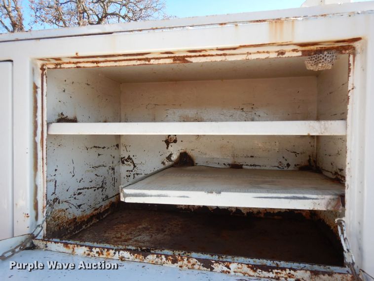 image for item HG9273 1992 International 2554  utility / service truck