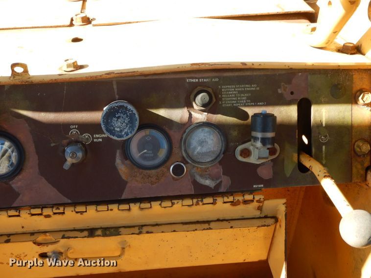 image for item HG9284 1989 Case 1155E  track loader