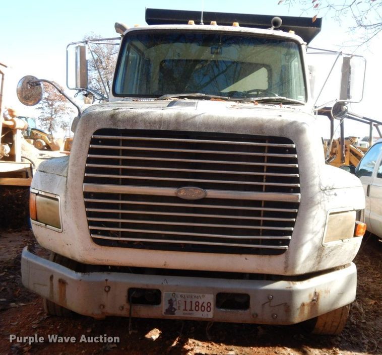 image for item HG9288 1994 Ford LTS9000  dump truck