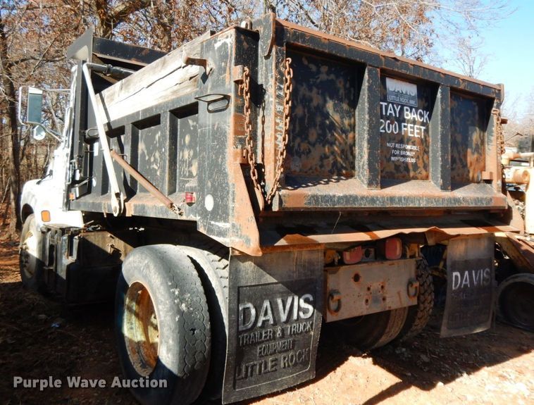 image for item HG9288 1994 Ford LTS9000  dump truck