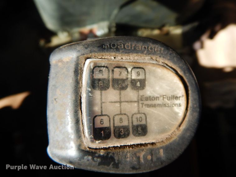 image for item HG9288 1994 Ford LTS9000  dump truck