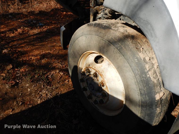 image for item HG9288 1994 Ford LTS9000  dump truck