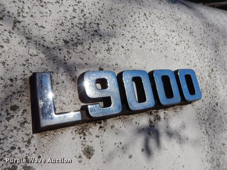 image for item HG9288 1994 Ford LTS9000  dump truck