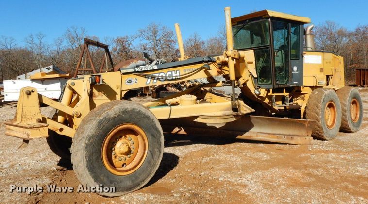image for item HG9305 2004 John Deere 770CH  motor grader
