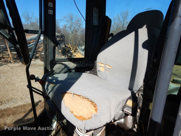 image for item HG9305 2004 John Deere 770CH  motor grader