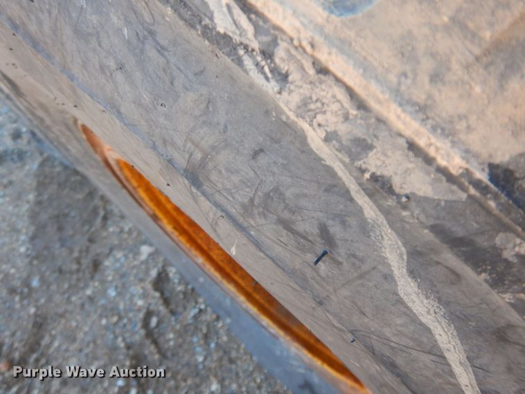 image for item HG9305 2004 John Deere 770CH  motor grader