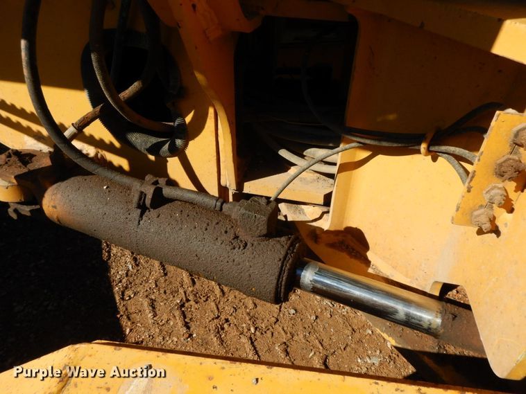 image for item HG9305 2004 John Deere 770CH  motor grader