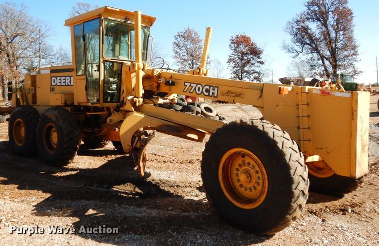 image for item HG9306 1999 John Deere 770CH  motor grader