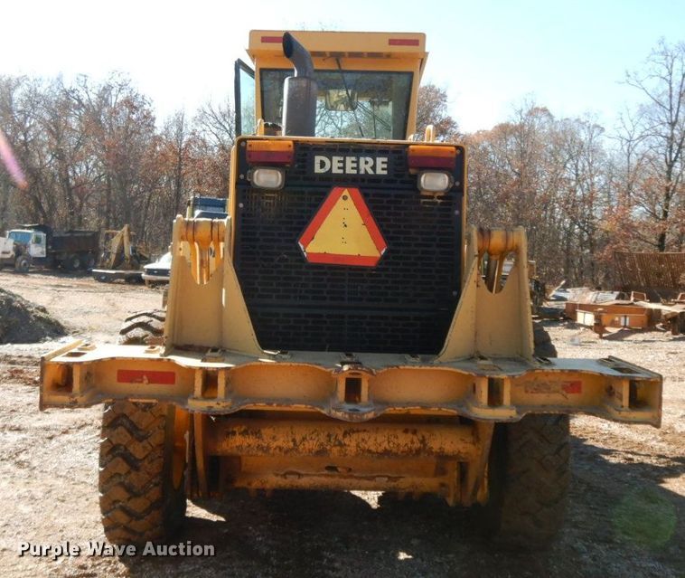 image for item HG9306 1999 John Deere 770CH  motor grader