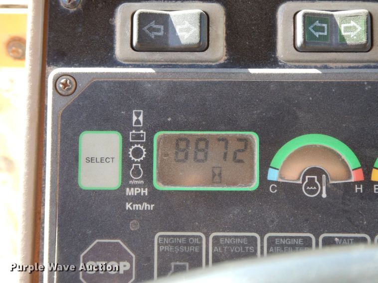 image for item HG9306 1999 John Deere 770CH  motor grader