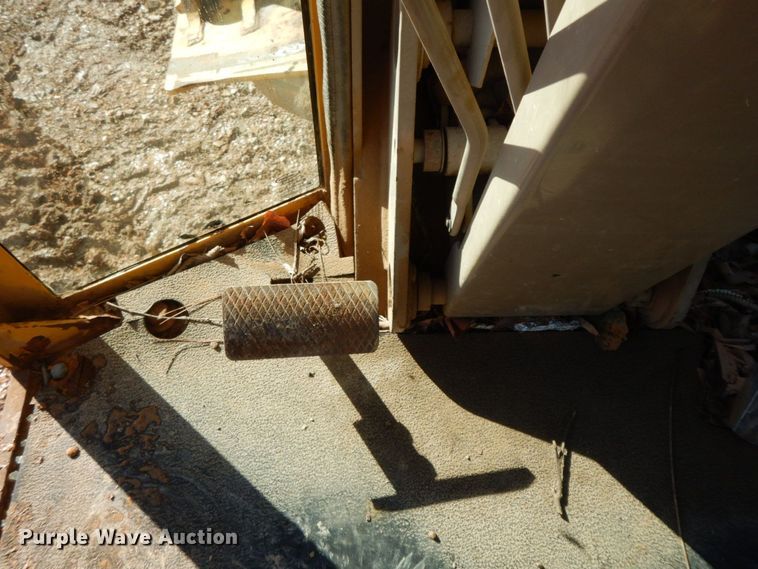 image for item HG9306 1999 John Deere 770CH  motor grader