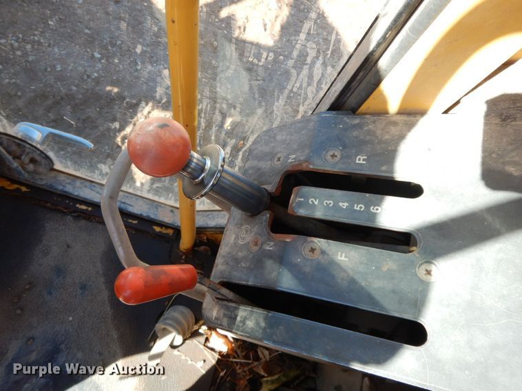 image for item HG9306 1999 John Deere 770CH  motor grader