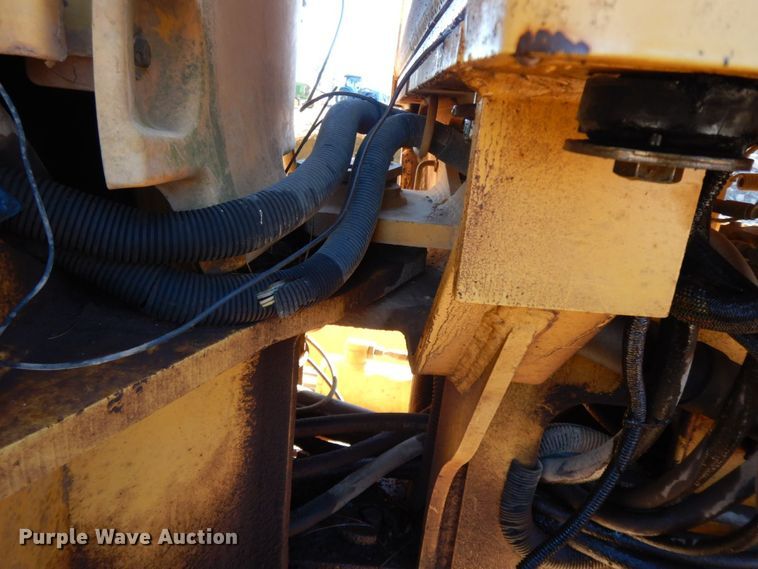 image for item HG9306 1999 John Deere 770CH  motor grader