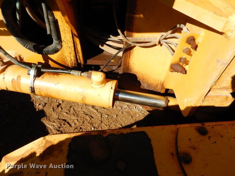 image for item HG9306 1999 John Deere 770CH  motor grader