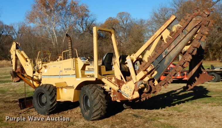 image for item HG9319 1995 Vermeer V8550  trencher