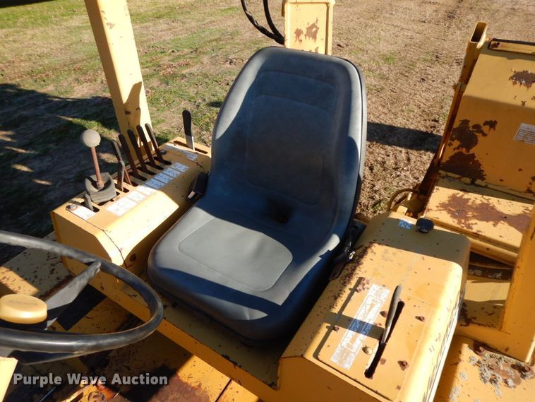 image for item HG9319 1995 Vermeer V8550  trencher