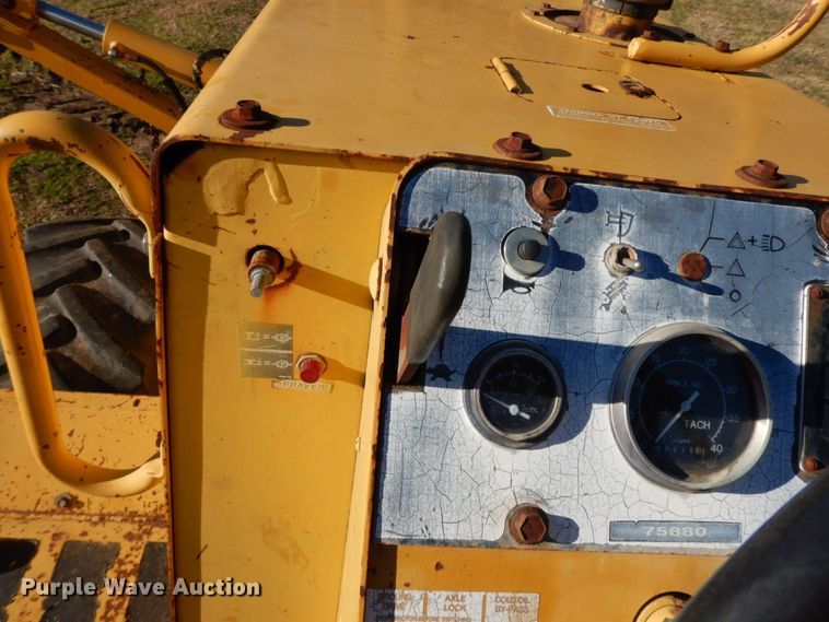 image for item HG9319 1995 Vermeer V8550  trencher