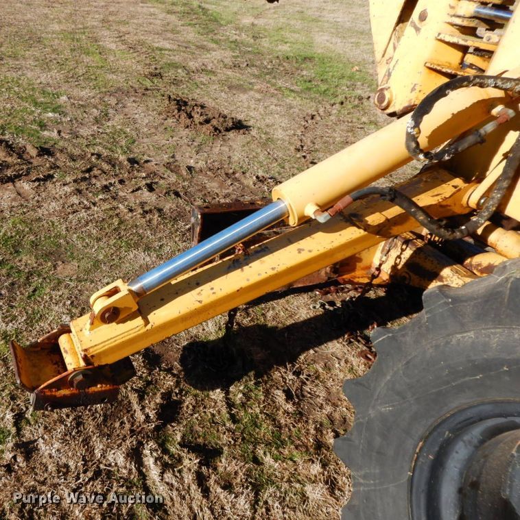 image for item HG9319 1995 Vermeer V8550  trencher