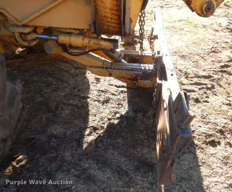 image for item HG9319 1995 Vermeer V8550  trencher