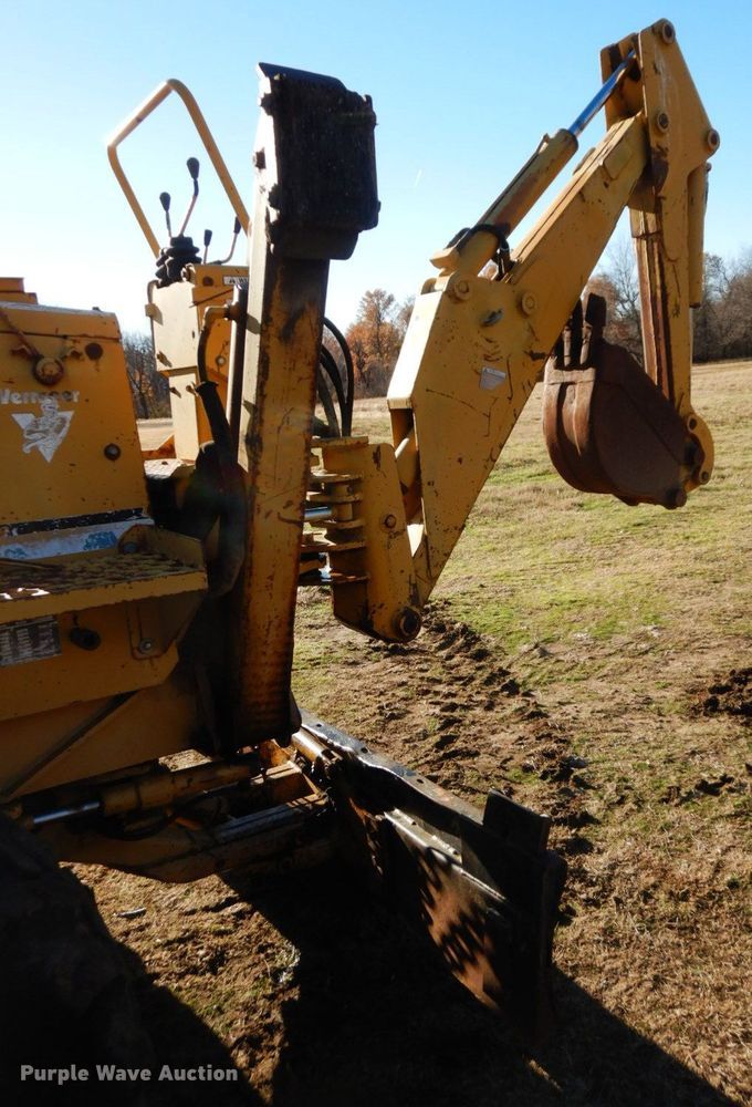 image for item HG9319 1995 Vermeer V8550  trencher
