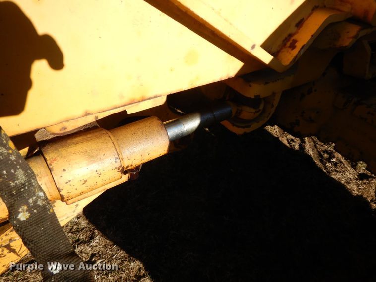 image for item HG9319 1995 Vermeer V8550  trencher