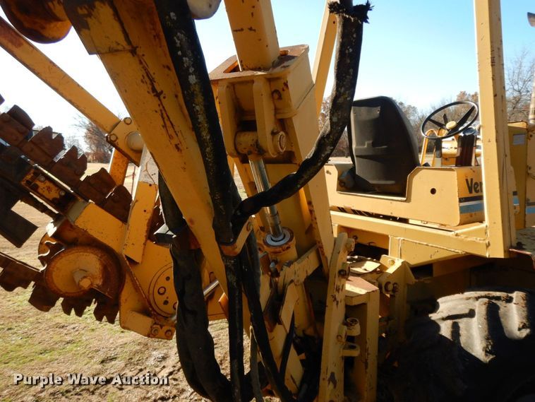 image for item HG9319 1995 Vermeer V8550  trencher