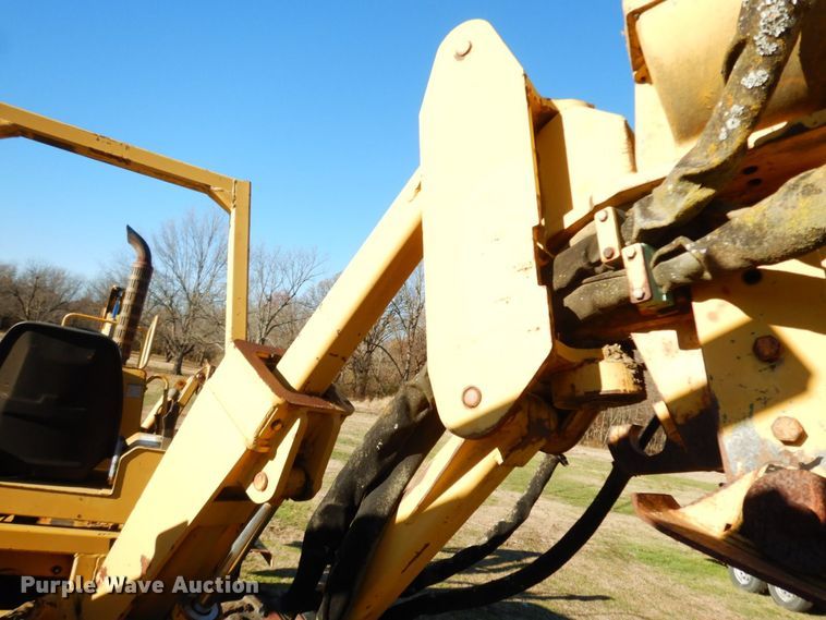 image for item HG9319 1995 Vermeer V8550  trencher
