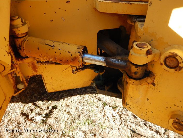 image for item HG9319 1995 Vermeer V8550  trencher