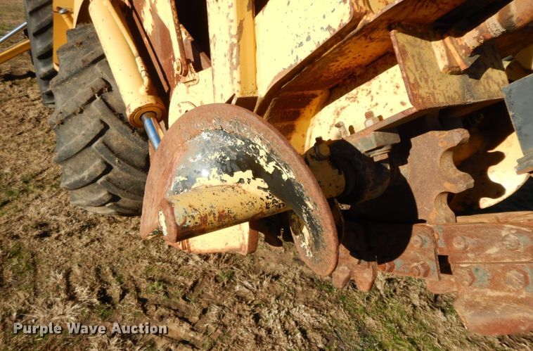 image for item HG9319 1995 Vermeer V8550  trencher