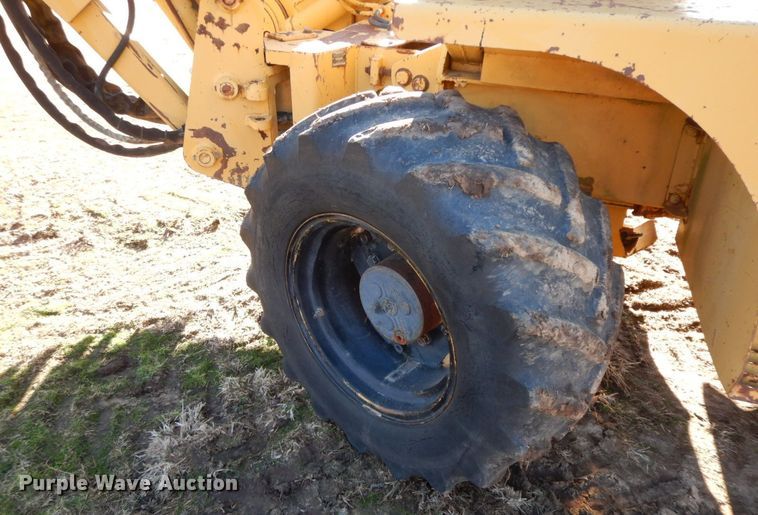 image for item HG9319 1995 Vermeer V8550  trencher