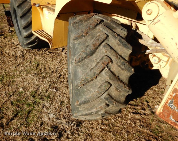image for item HG9319 1995 Vermeer V8550  trencher
