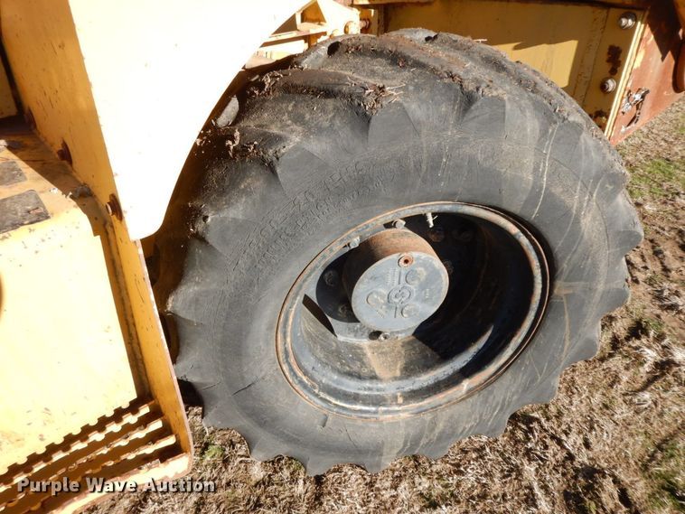 image for item HG9319 1995 Vermeer V8550  trencher