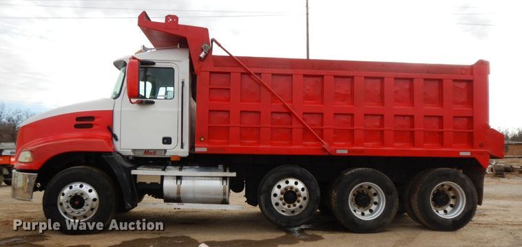 image for item HG9344 2001 Mack CX613  dump truck