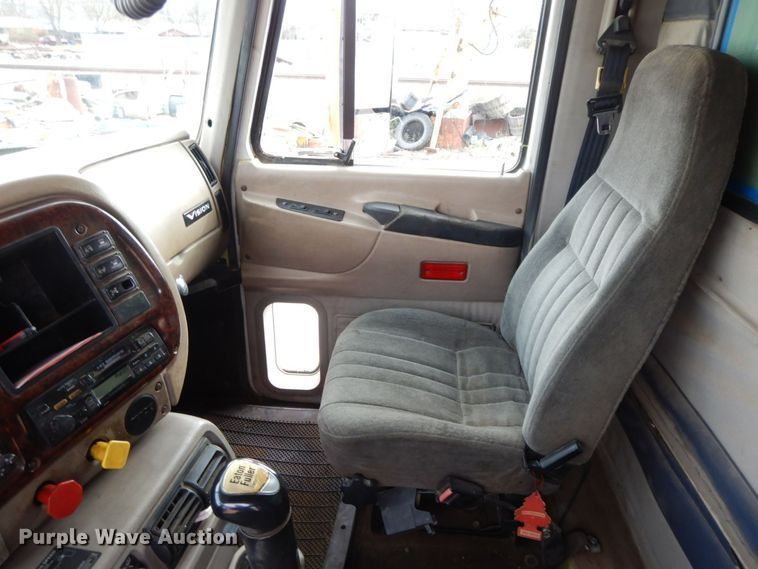 image for item HG9344 2001 Mack CX613  dump truck