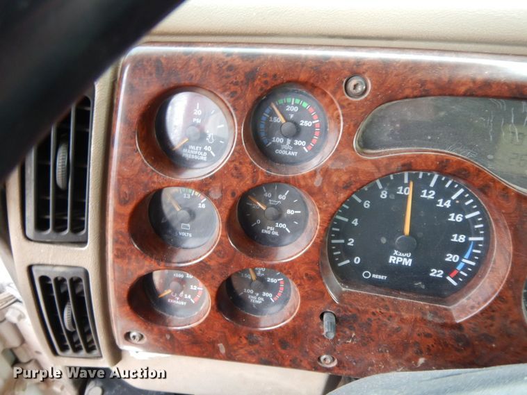 image for item HG9344 2001 Mack CX613  dump truck