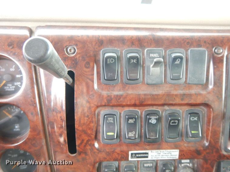 image for item HG9344 2001 Mack CX613  dump truck