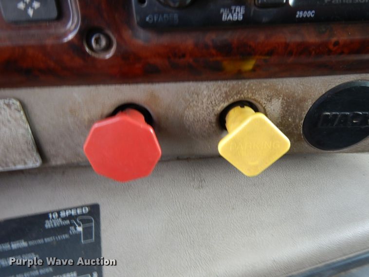 image for item HG9344 2001 Mack CX613  dump truck