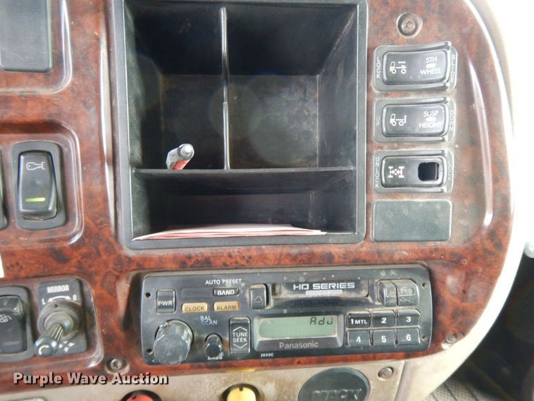 image for item HG9344 2001 Mack CX613  dump truck