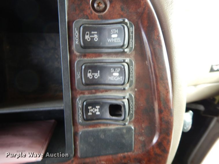 image for item HG9344 2001 Mack CX613  dump truck