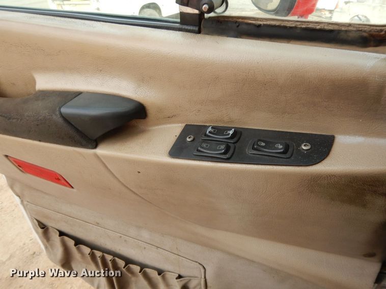 image for item HG9344 2001 Mack CX613  dump truck