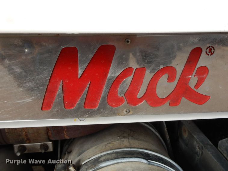 image for item HG9344 2001 Mack CX613  dump truck