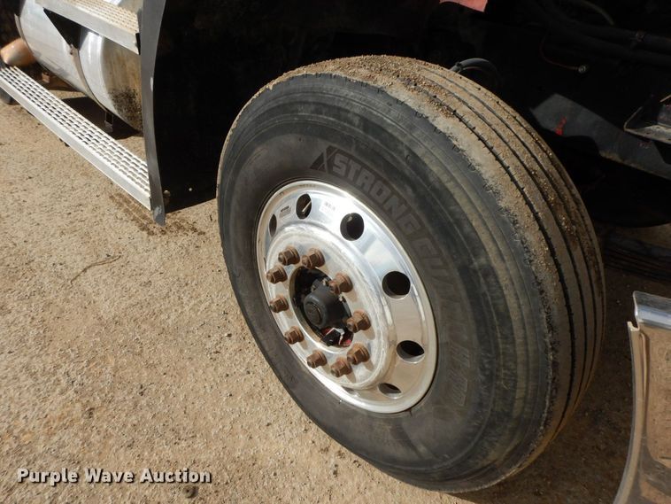 image for item HG9344 2001 Mack CX613  dump truck