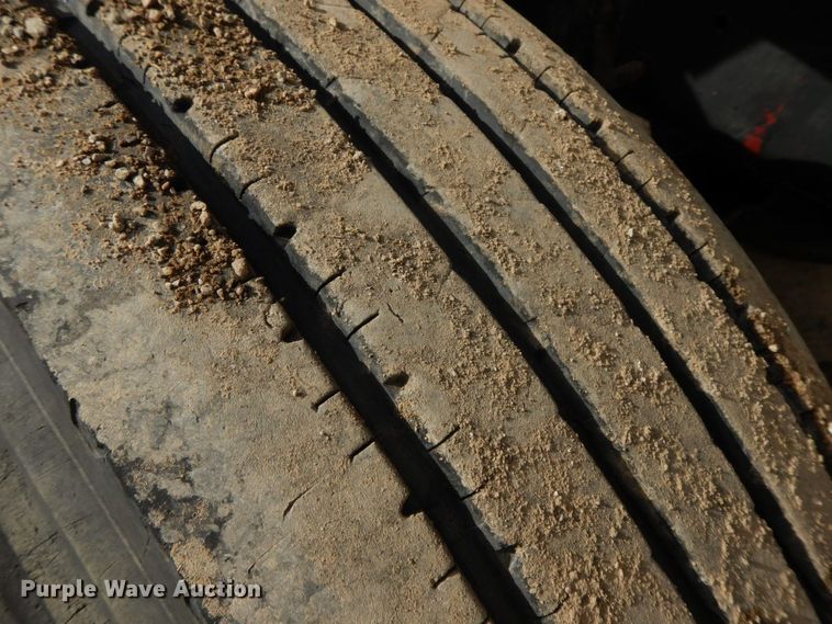 image for item HG9344 2001 Mack CX613  dump truck